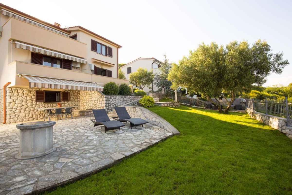 Apartment In Ravni/Istrien 8872 Exterior foto